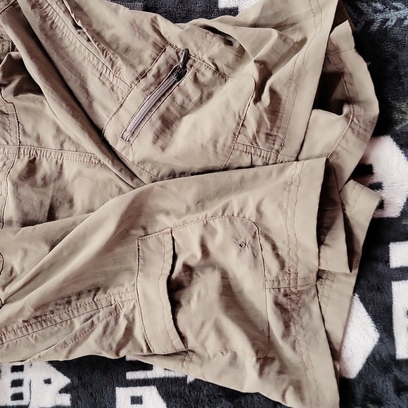 NWT Columbia Shorts (S) - Picture 6 of 6